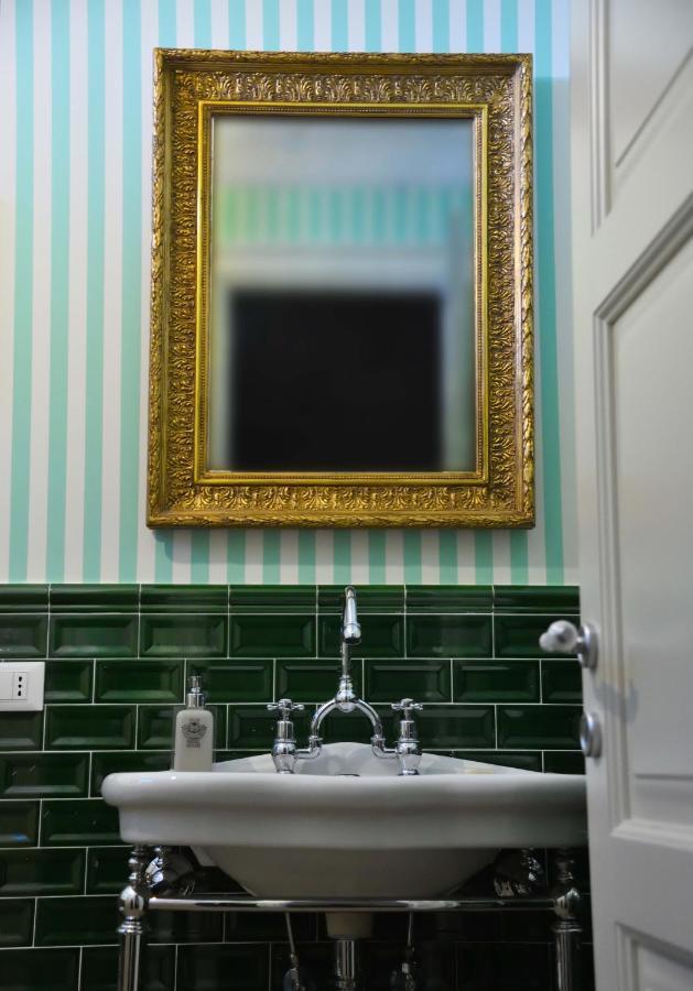 ホテル Regal House Roma Capucci 6 エクステリア 写真