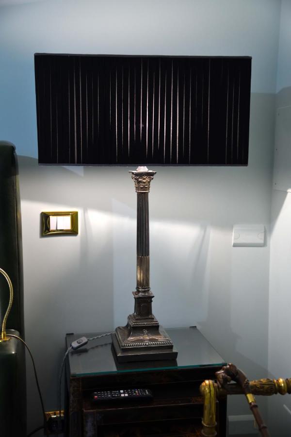 ホテル Regal House Roma Capucci 6 エクステリア 写真