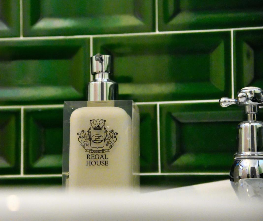 ホテル Regal House Roma Capucci 6 エクステリア 写真