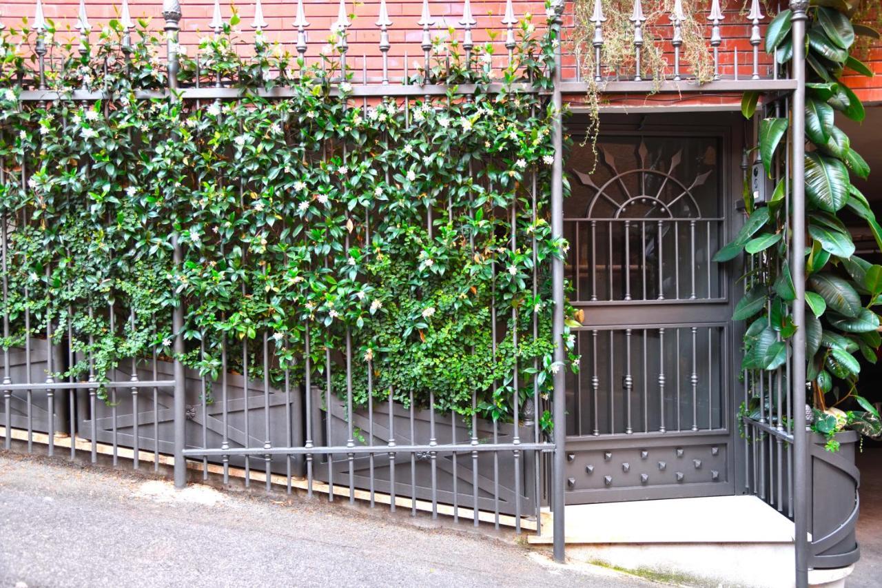 ホテル Regal House Roma Capucci 6 エクステリア 写真