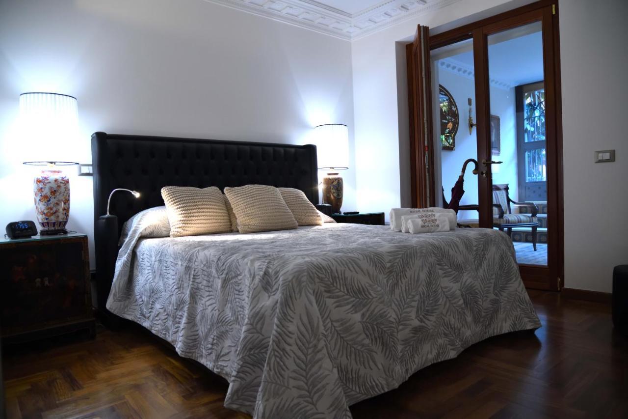 ホテル Regal House Roma Capucci 6 エクステリア 写真
