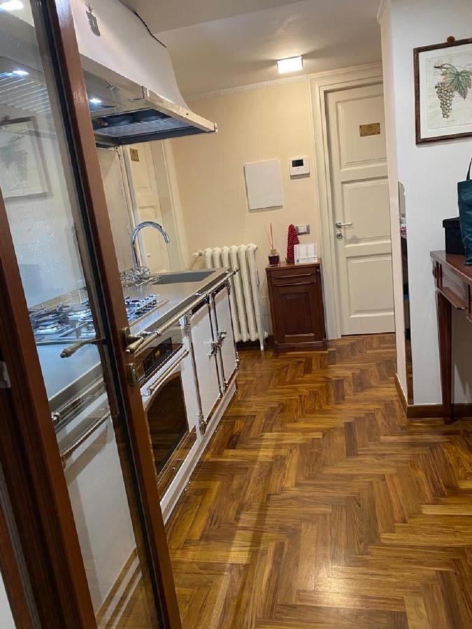 ホテル Regal House Roma Capucci 6 エクステリア 写真