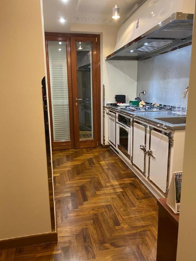 ホテル Regal House Roma Capucci 6 エクステリア 写真