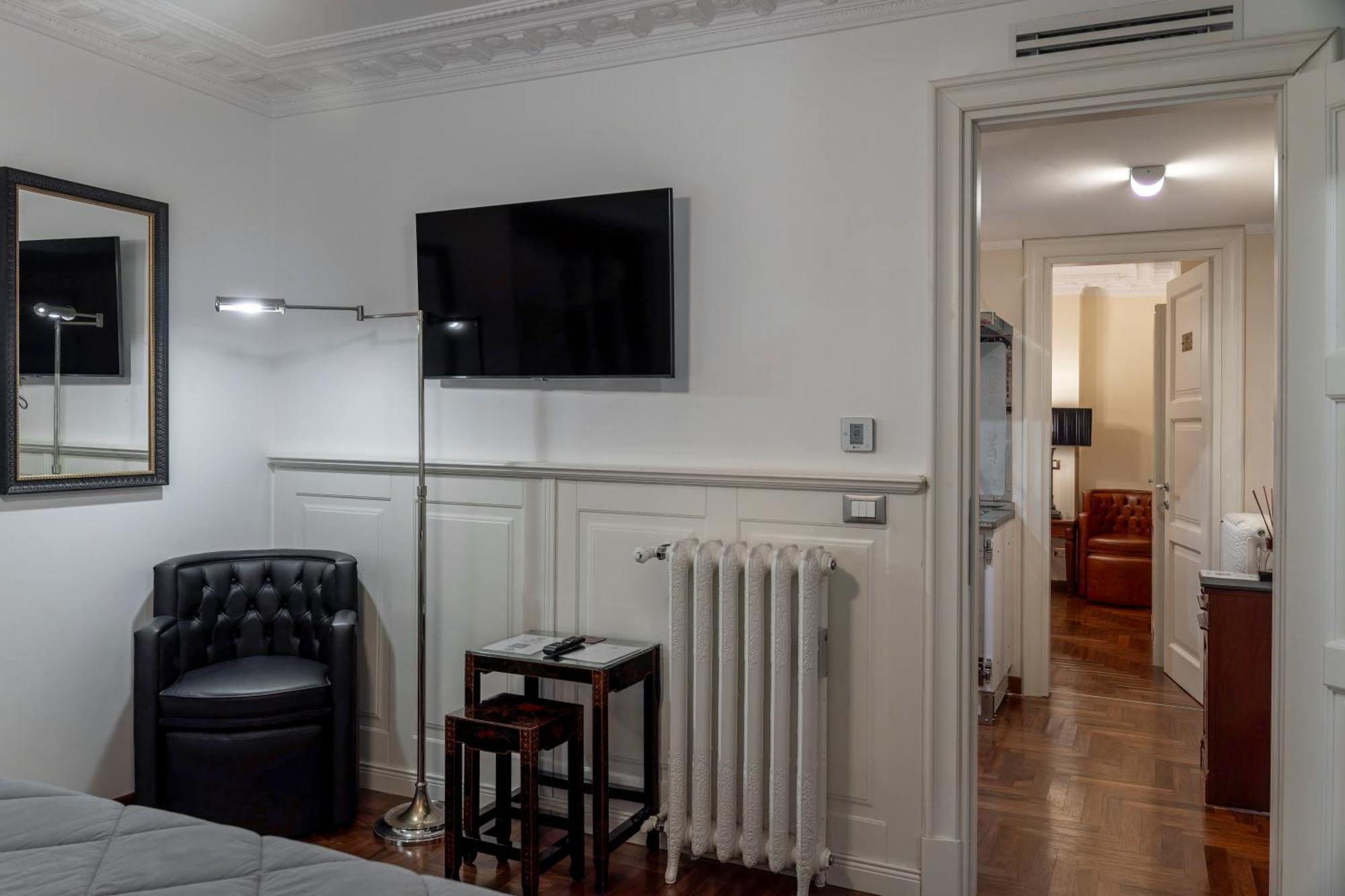 ホテル Regal House Roma Capucci 6 エクステリア 写真