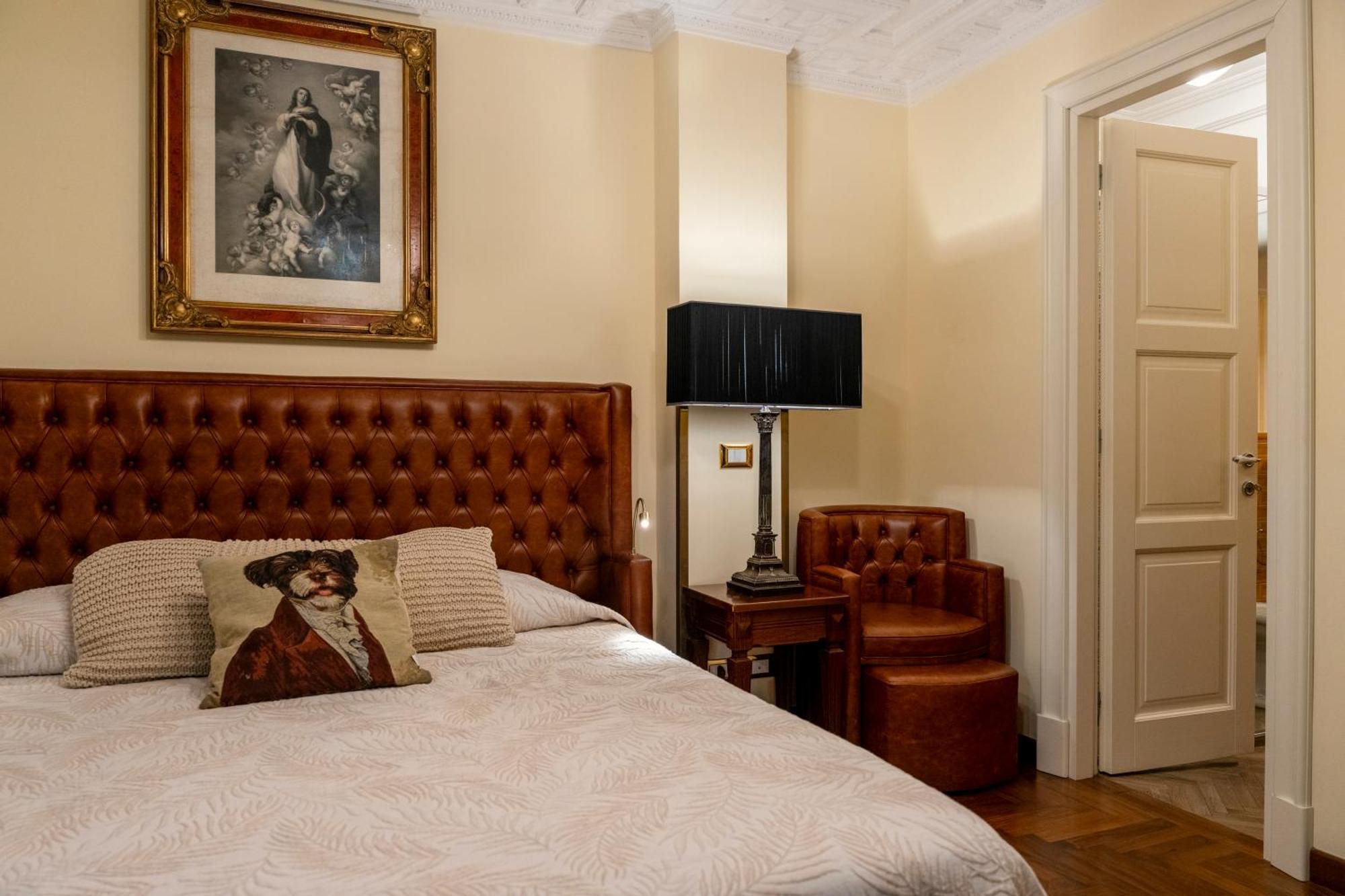 ホテル Regal House Roma Capucci 6 エクステリア 写真